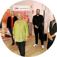 Der neu gewählte Vorstand des AWO Kreisverbandes Bremerhaven e. V.: Im Vordergrund von links Vorstandsvorsitzender Dr. Uwe Lissau und seine Stellvertreterinnen Barbara Riechers-Kuhlmann und Sybille Böschen. In der hinteren Reihe die Beisitzer Jörg Zager, Lisa Wittig, Elias Tsartilidis und Wiebke Peters. Der neu gewählte Vorstand des AWO Kreisverbandes Bremerhaven e. V.: Im Vordergrund von links Vorstandsvorsitzender Dr. Uwe Lissau und seine Stellvertreterinnen Barbara Riechers-Kuhlmann und Sybille Böschen. In der hinteren Reihe die Beisitzer Jörg Zager, Lisa Wittig, Elias Tsartilidis und Wiebke Peters.