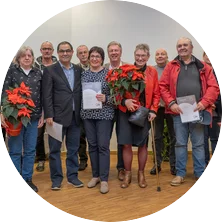 Mitgliederehrung beim AWO Kreisverband Bremerhaven (von links): Hans-Hermann Strapko, Sybille Böschen (Vorstand), Ole Claas Neubauer,  Ute Niehaus, Axel Böhm, Muhlis Kocaaga, Peter Dierschke, Gunda Türk, Vorstandsvorsitzender Dr. Uwe Lissau, Tarja Weyer, Günter Schmidt,  Rihart Marinkov, Silke Rupietta (Geschäftsführung Kreisverband), Claus Kaminiarz, Barbara Riechers-Kuhlmann (Vorstand), Hans-Werner Busch.        Fotos: AWO/Simone Hryzyk | © Simone Hryzyk/AWO Bremerhaven